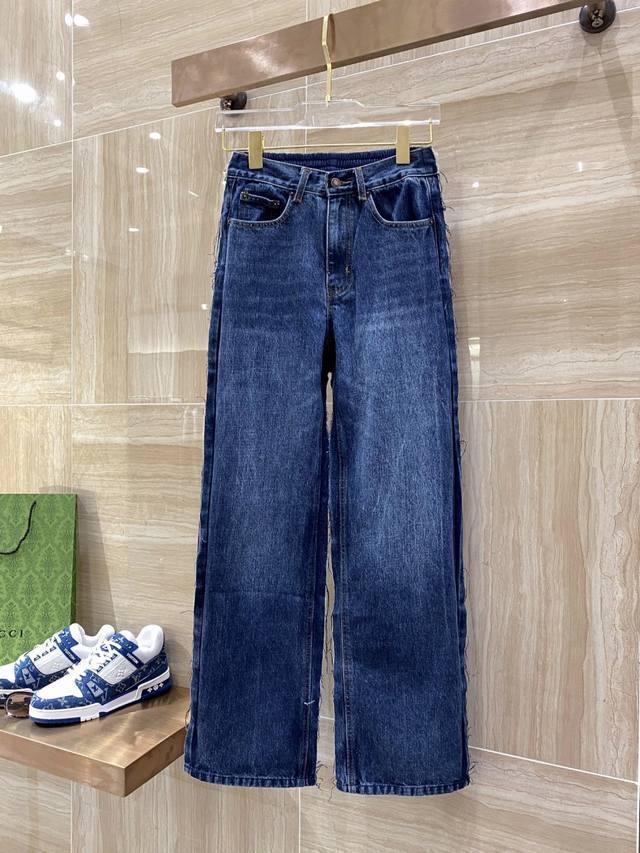 巴黎世家家23Ss新款牛仔裤 高端品质 修身剪裁 面料带弹力 上身版型好 码数s M L Xl Xxl