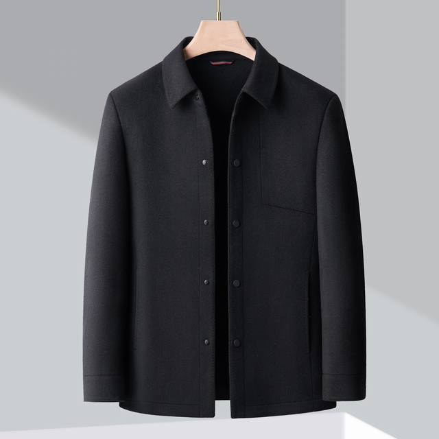 阿玛尼 高端阿尔巴卡双面羊绒大衣 品牌:Arman*I 尺码:M 4Xl 最大可穿210斤. 颜色:黑色 灰色 介绍:2022冬季顶级新款男士羊毛羊绒大衣 纯手