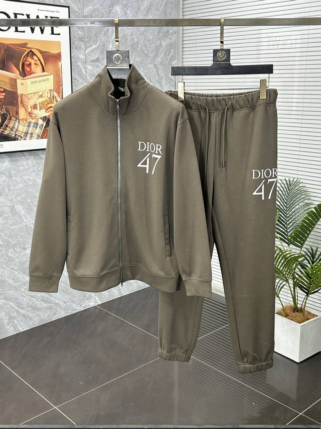 可年后 上衣 裤子 Dior 2024S新品时尚套装 全新设计理念.秋冬季节新一季力推运动套装.精选上衣拉链款式搭配.裤子收口小脚裤.基础款字母印花.设计时尚有