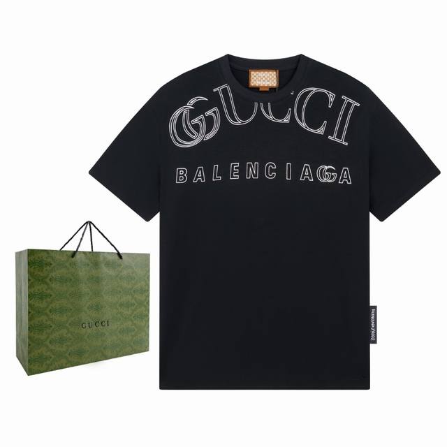 Gucci Balenciaga联名短袖，专属联名包装，从主唛吊牌和包装都区别于市面其他款。 Gucci X Balenciaga联名自从不久前传出消息后就炸开