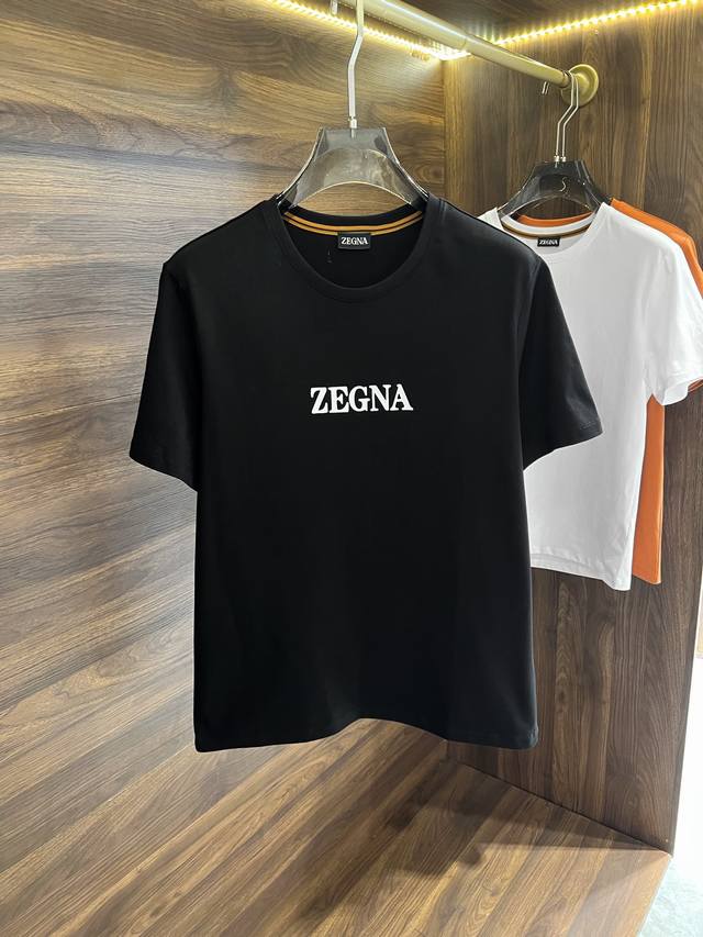 New# Zegna 杰尼亚 2024专柜同款季夏新品男士短袖t恤，外贸公司订单！是杰尼亚经典的专有织物之一，面料触感又柔软细腻、型态又笔挺有型！ 胸前精致水印