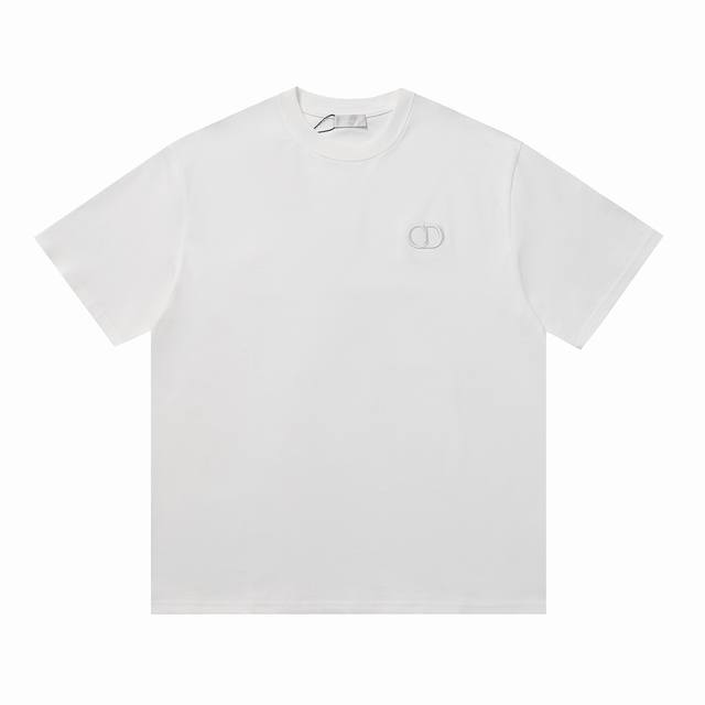 Christian Dior 克莉丝汀迪奥刺绣cd Logo短袖t恤 面料采用280克纯棉双纱面料 -Cd23Ss新款刺绣小logo短袖，布面肌理股线清晰明显，
