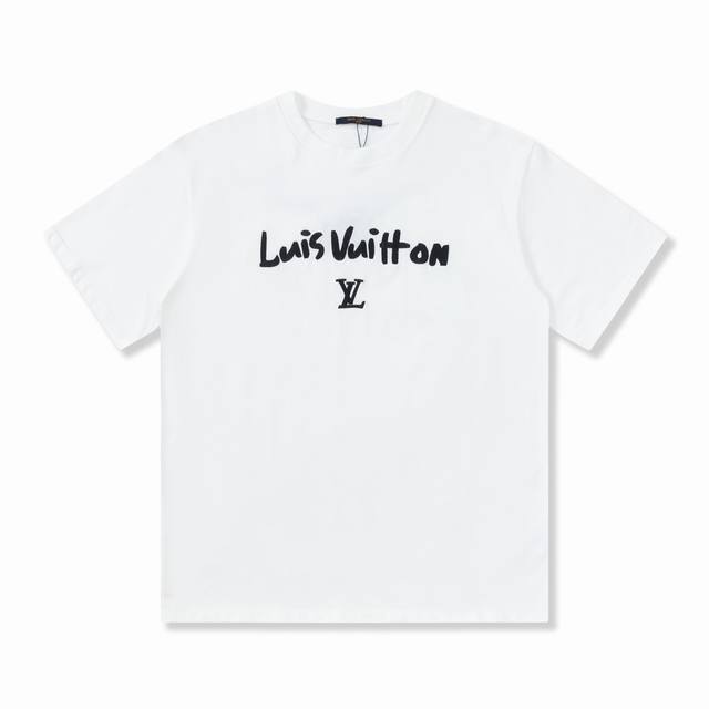 Louis Vuitton 路易威登2023Ss刺绣t恤短袖 夏季新品经典时尚短袖时尚单品设计，更加时尚舒适，高标准定制，上身非常有型，胸前奢华品牌经典logo