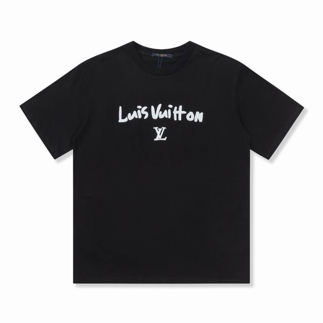 Louis Vuitton 路易威登2023Ss刺绣t恤短袖 夏季新品经典时尚短袖时尚单品设计，更加时尚舒适，高标准定制，上身非常有型，胸前奢华品牌经典logo